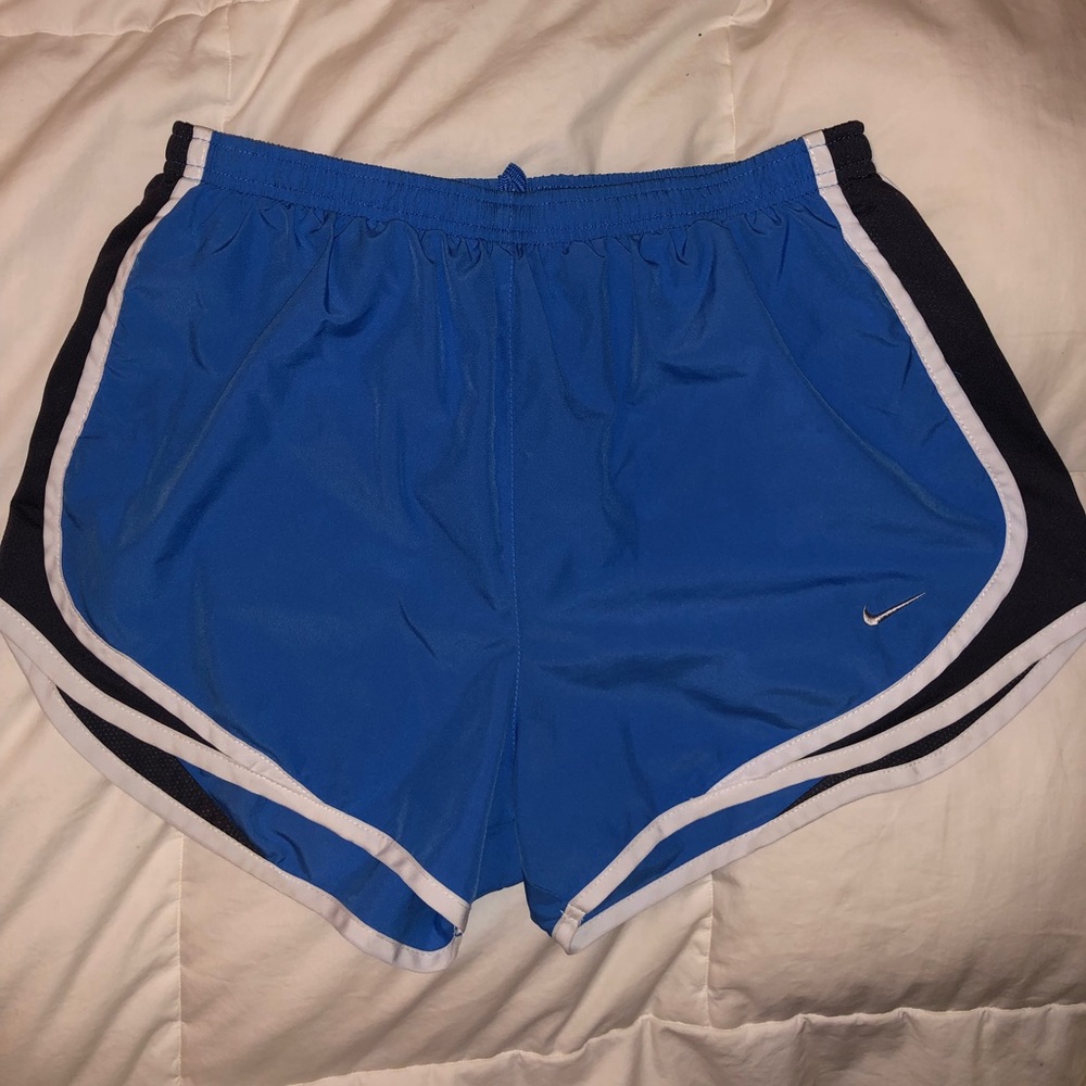Nike Tempo Women’s 3 Inch Running Shorts - medium